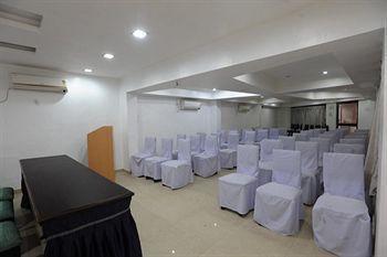 Hotel Jal Sagar Vadodara Esterno foto