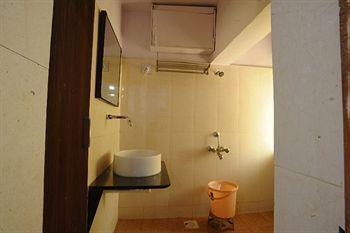 Hotel Jal Sagar Vadodara Esterno foto